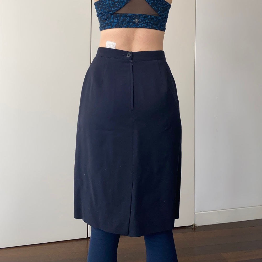 Armani navy blue pencil skirt. Perfect for the office. Size Italian 42 US 8.